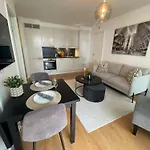 2br At Tjuvhomen With Sea View Apartman Oslo