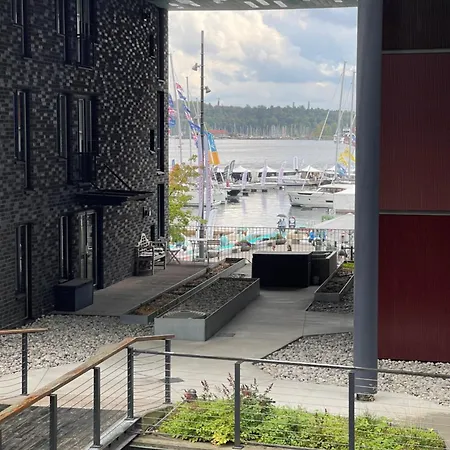 Apartamento 2br At Tjuvhomen With Sea View