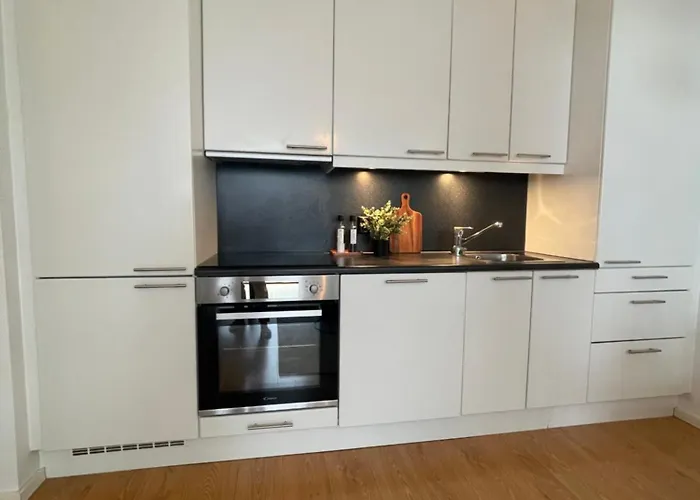 2br At Tjuvhomen With Sea View 아파트 *