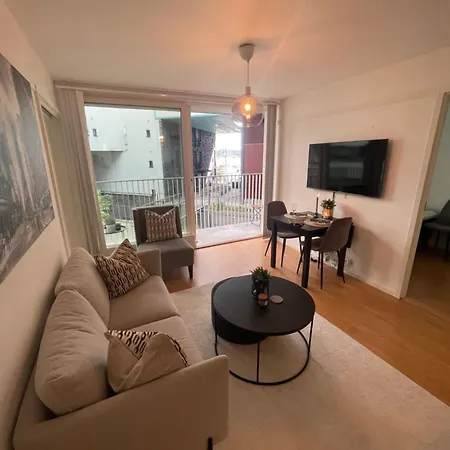 2br At Tjuvhomen With Sea View 公寓
