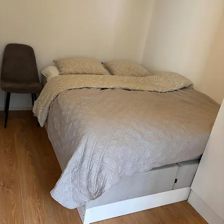 2br At Tjuvhomen With Sea View 公寓